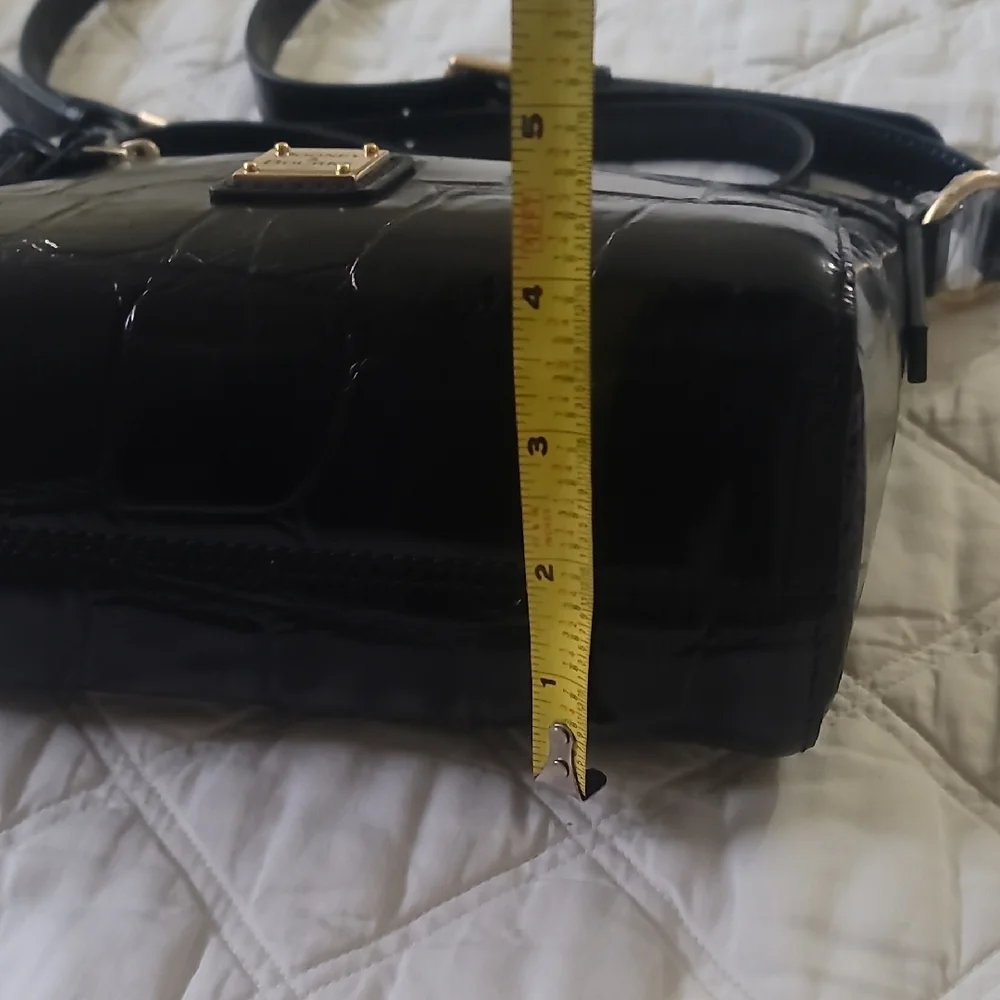 Dooney & Bourke Black Croc-Embossed Crossbody Bag - Picture 4 of 9